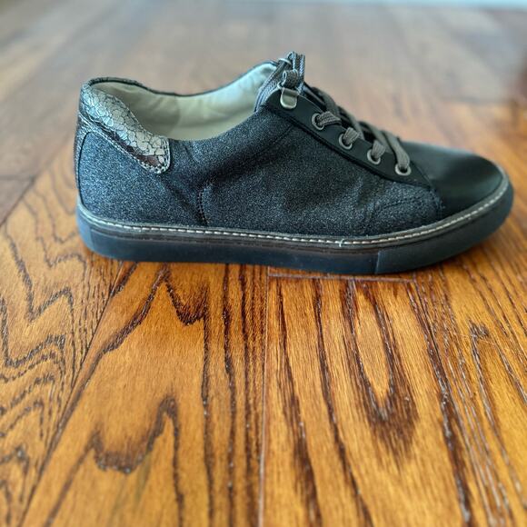 Johnston & Murphy Women's 9 Callie Lace-Up Black Glitter Leather Sneakers - Picture 5 of 11